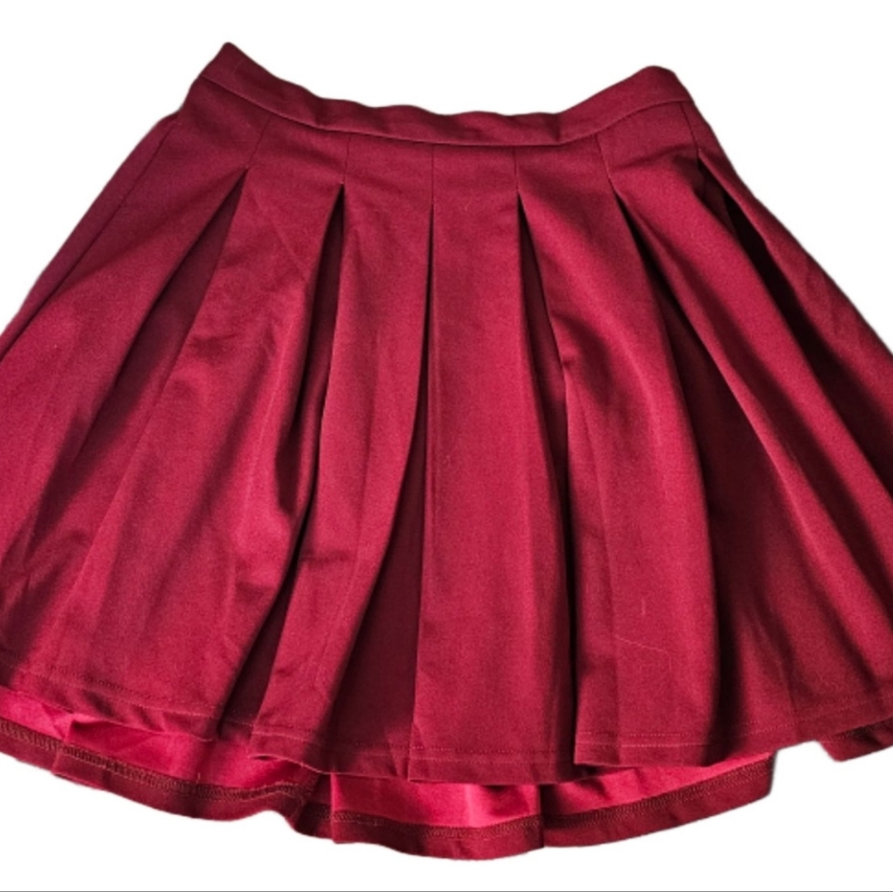 SHEIN Pleated Burgundy A-Line Skirt